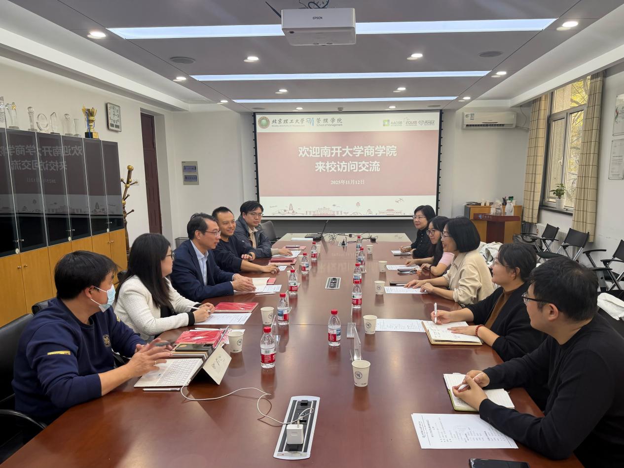 dcafd1f451d6d16c24bcdd448a5285b8